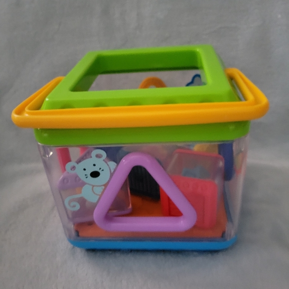 Fisher Price Peek A Blocks Shape Sorter 2003 Musical Baby Toy with 4 Sha… - Picture 4 of 8